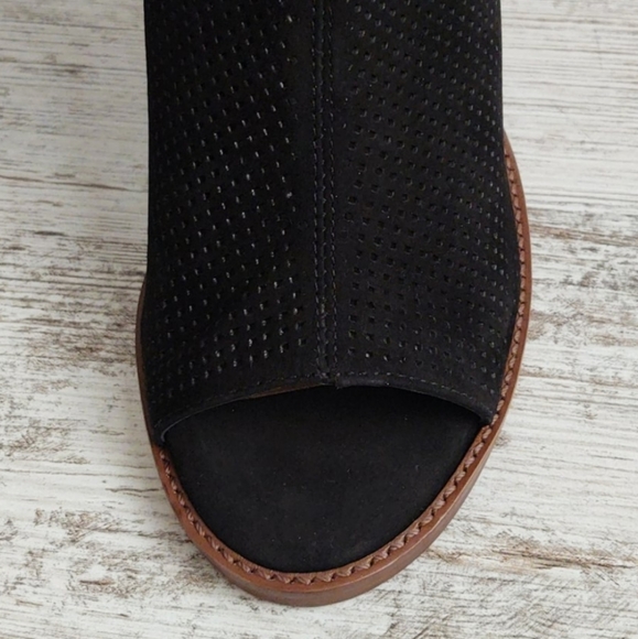 🟨NWT Gianni Bini Leather Open Toe Booties - Picture 2 of 8